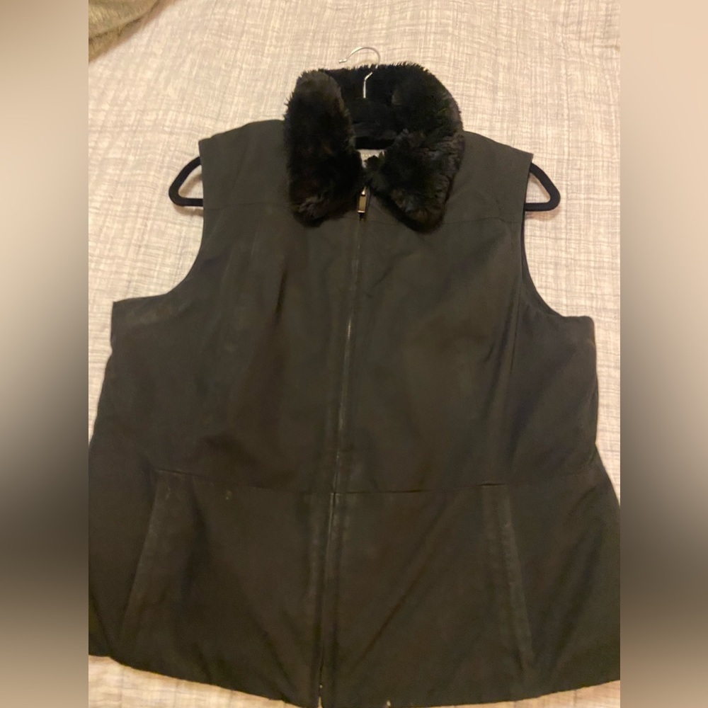 Ann Taylor Vest, petite large, black